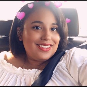 Meet your Posher, Melanie